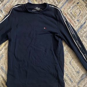 tommy hilfiger men’s small sleep wear long sleeve dark blue.
